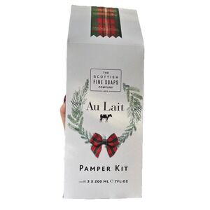 The Scottish Fine Soaps PamperKit 7‎ Oz BodyWashBodyButterBodyScrub AuLaitMilk